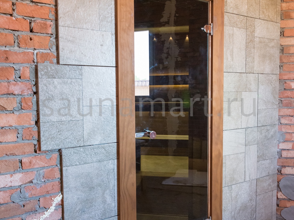 Дверь для сауны Harvia стеклянная 8/19 (коробка сосна бронза D81901M) Дверь для сауны Harvia стеклянная 8/19 (коробка сосна бронза D81901M)